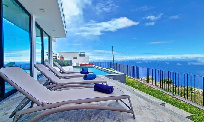 Ponta do Sol House | Ohana Ocean View by LovelyStay