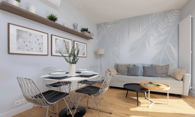 Praga Apartment | Okrzei 12 | Apartment | Parking | Air conditioning