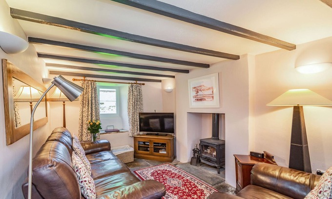 Bainbridge Cottage | OLD DAME SCHOOL, family friendly, with open fire in Bainbridge