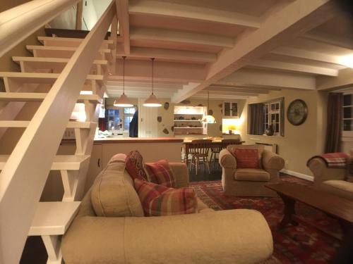 Burgh Island House | Old Hundredth , Kingston, Kingsbridge, Devon, UK