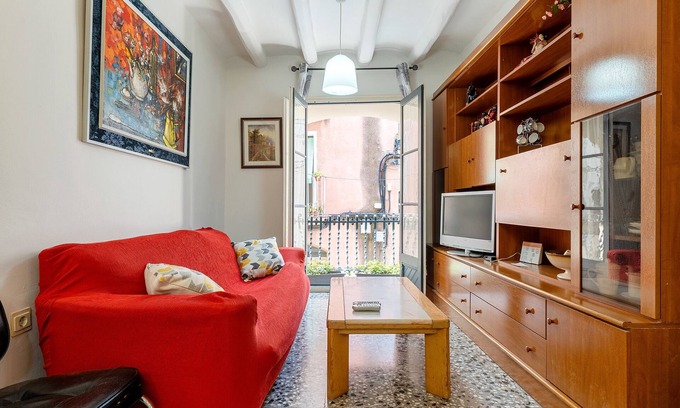 Riudoms Apartment | Old Town of Riudoms, Birthplace of Gaudí