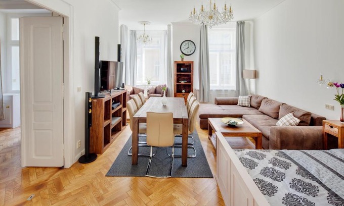Stare Mesto Apartment | Old Town Square Apartments