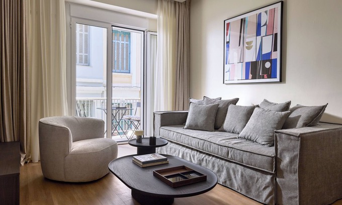 Plaka Apartment | Olea Residence, Syntagma by Aura Homes