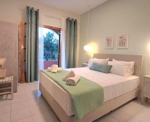 Almiros Beach Apartment | Olga's Garden Apartments
