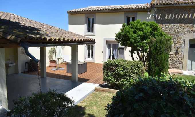 Marseillette Cottage | Olive Tree, Superb gîte, Heated Pool near Carcassonne, overlooking Canal du Midi