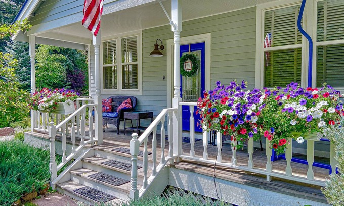 Redstone House | On River Time Redstone- near Carbondale, Aspen & Glenwood