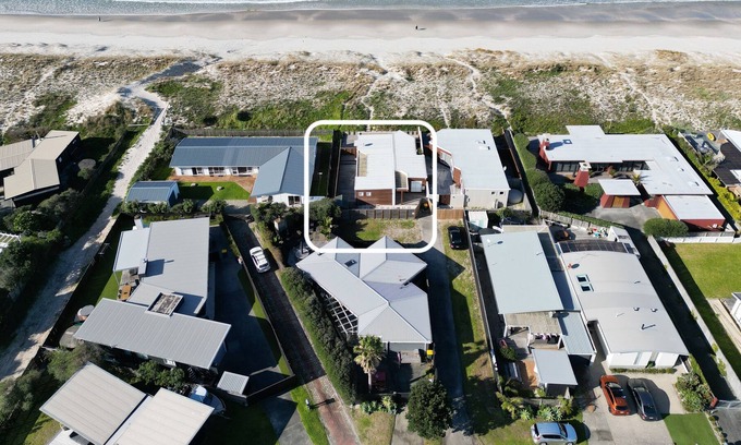 Omaha House | On the Dunes in Omaha