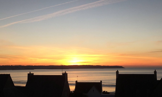 Plonevez-Porzay House | On the Kervel Beach Douarnenez Bay