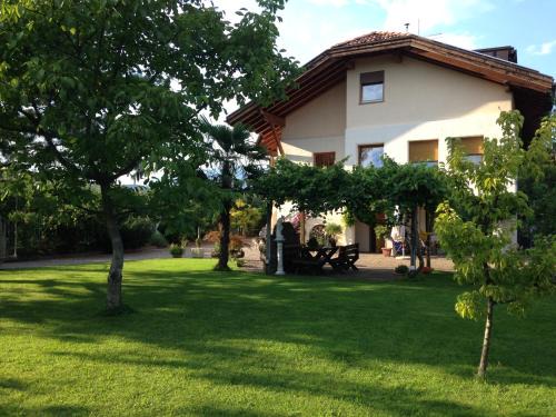 Vadena Apartment | On the River