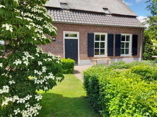 Haaren Bed & Breakfast | Onder De Wolfskap bed en ontbijt