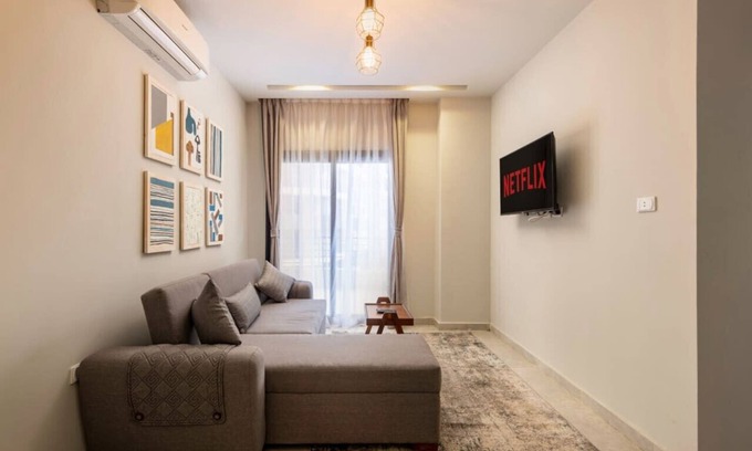 Nasr City Apartment | One-bedroom apartment | 15 mins from airport | 1free breakfast | premium service |responsive host