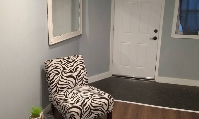 Olney-Oak Lane Apartment | One Bedroom Apartment JUST RIghT !