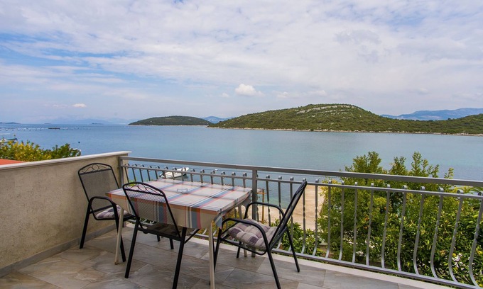 Dubrava Apartment | One bedroom apartment near beach Luka Dubrava, Pelješac (A-24568-b)