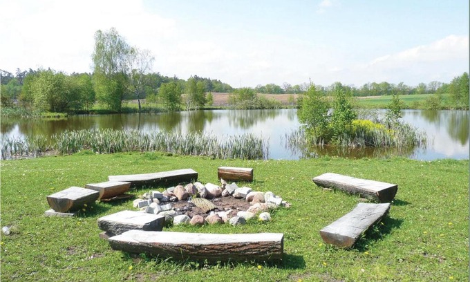 Somonino Apartment | One-Bedroom Apartment In Borcz