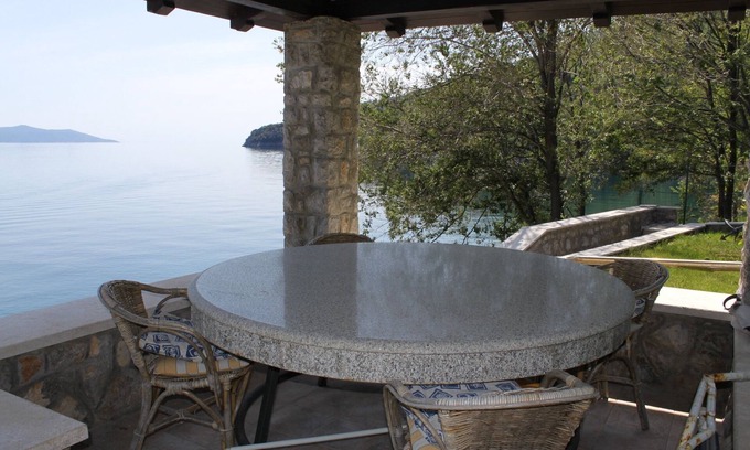 Medveja Apartment | One bedroom apartment near beach Medveja, Opatija (A-7722-b)