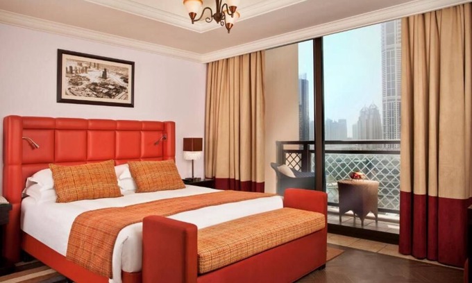Dubai Media City Apartment | One Bedroom Apartment Near Media City Park By LB