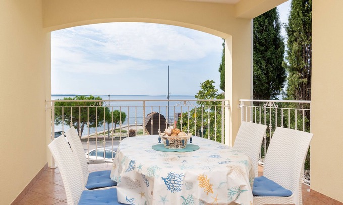 Mandre Apartment | One bedroom apartment near beach Mandre, Pag (A-4092-a)