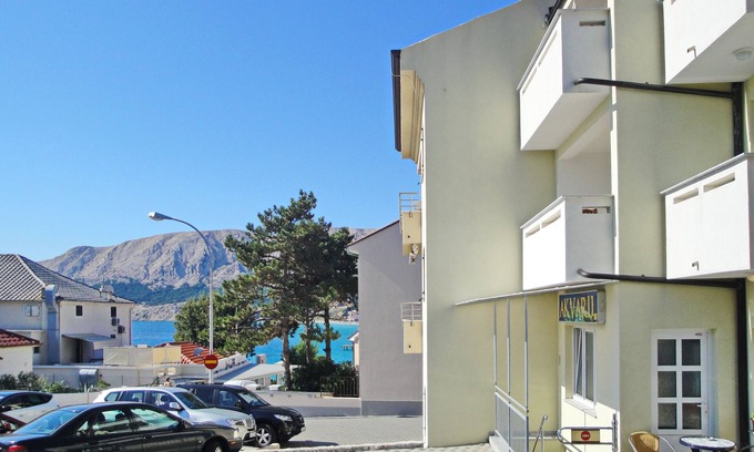 Baska Apartment | One bedroom apartment with balcony Baška, Krk (A-18775-a)