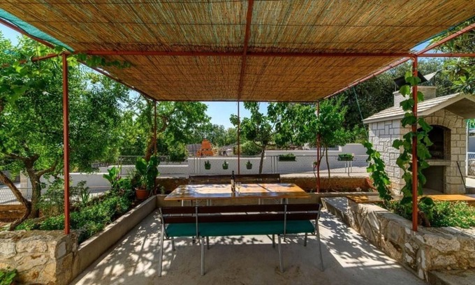 Raslina Apartment | One bedroom apartment with balcony and sea view Raslina, Krka (A-24304-a)