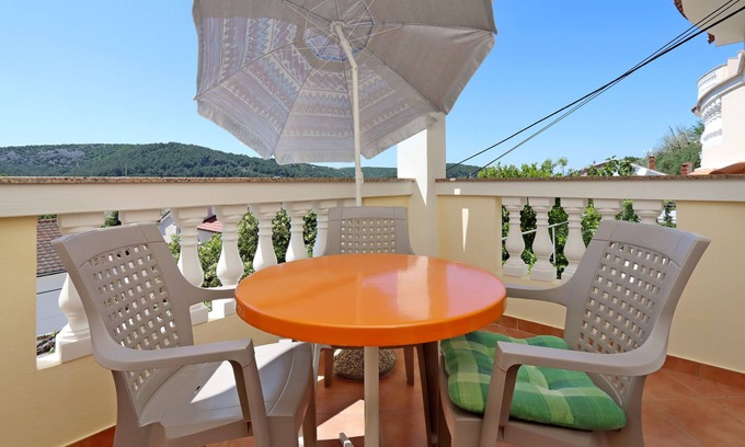 Lopar Apartment | One bedroom apartment with terrace Lopar, Rab (A-14804-c)