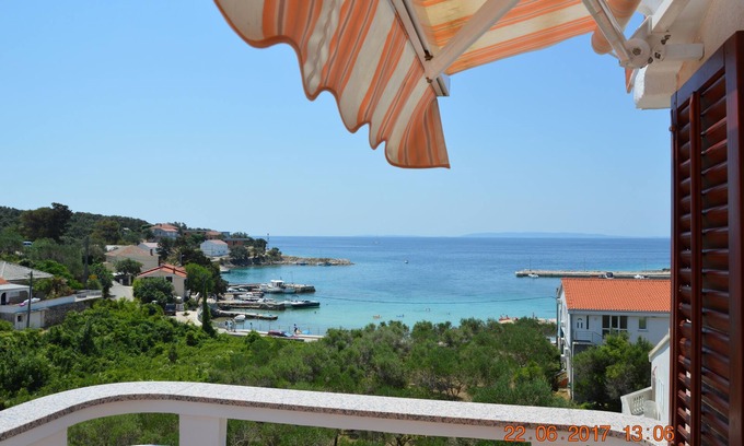 Jakisnica Apartment | One bedroom apartment with terrace and sea view Jakišnica, Pag (A-4160-c)