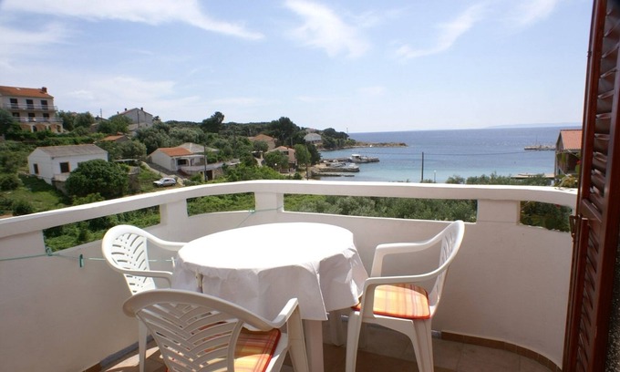 Jakisnica Apartment | One bedroom apartment with terrace and sea view Jakišnica, Pag (A-4160-a)