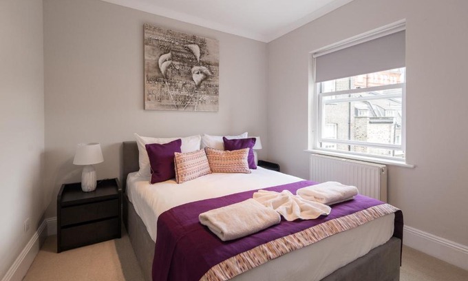 Queen's Gate Apartment | One bedroom High street kensington Apartment