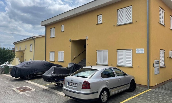 Novi Vinodolski Apartment | One bedroom apartment with terrace Smokvica Krmpotska, Novi Vinodolski (A-24410-a)