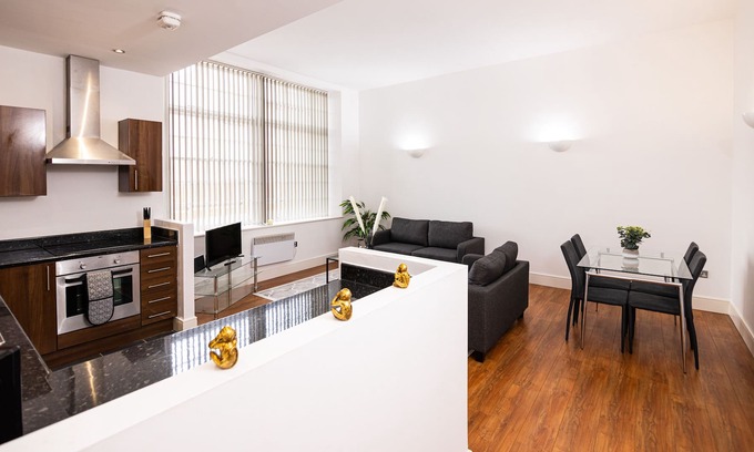 Hope Street Apartment | One Bedroom Luxury Apartment in Liverpool City Centre
