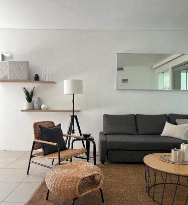 Surry Hills Apartment | One Bedroom & Study in Surry Hills