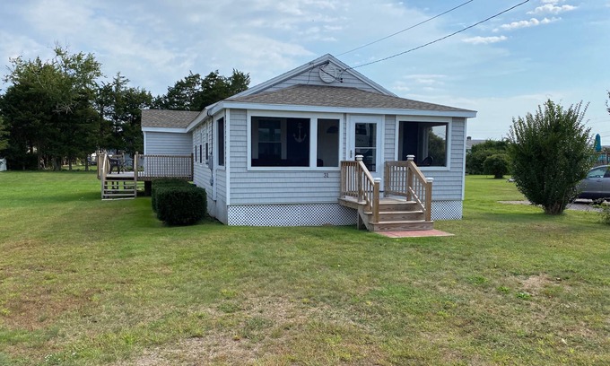 Misquamicut House | One block from private Misquamicut Fire District beach!
