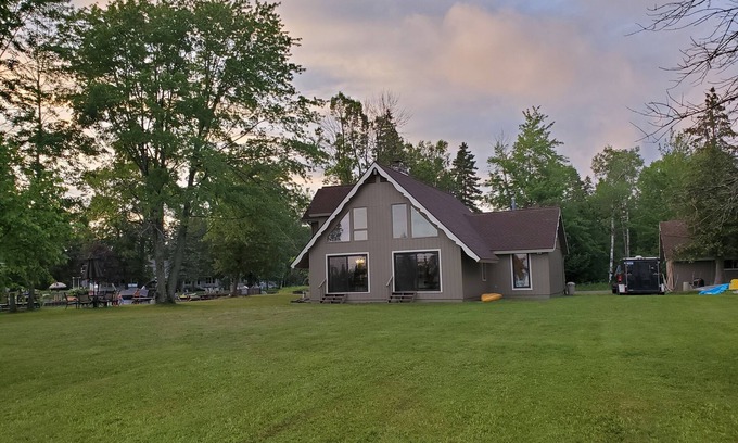 Cheboygan House | One of a kind location on Mullett Lake & Cheboygan River