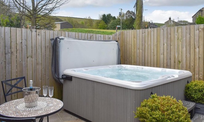 Cartworth House | One Uk33732
