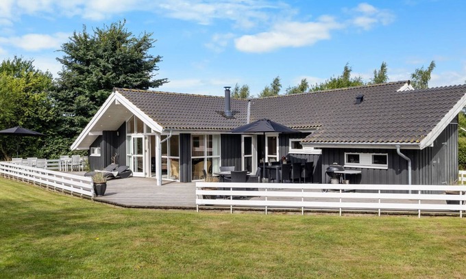 Ristinge House | "Ønevus" - 550m from the sea by Interhome