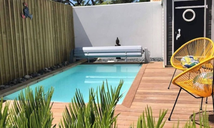 Saint-Georges-d'Oleron Villa | "øpaline" villa near the beach with heated pool