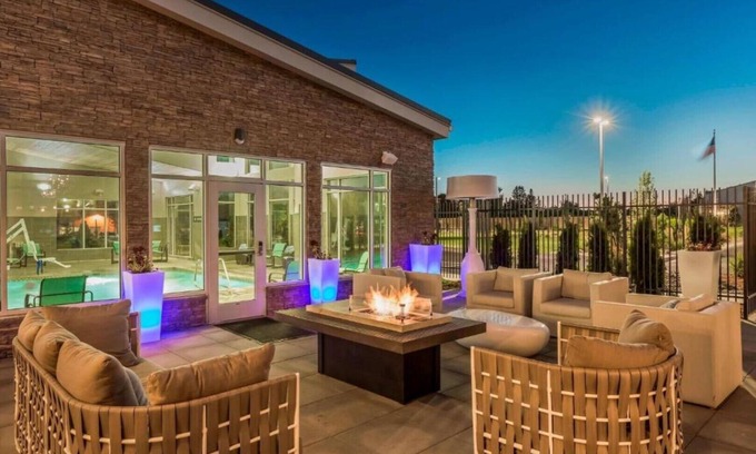 Hillsboro House | Open All Suite Hillsboro