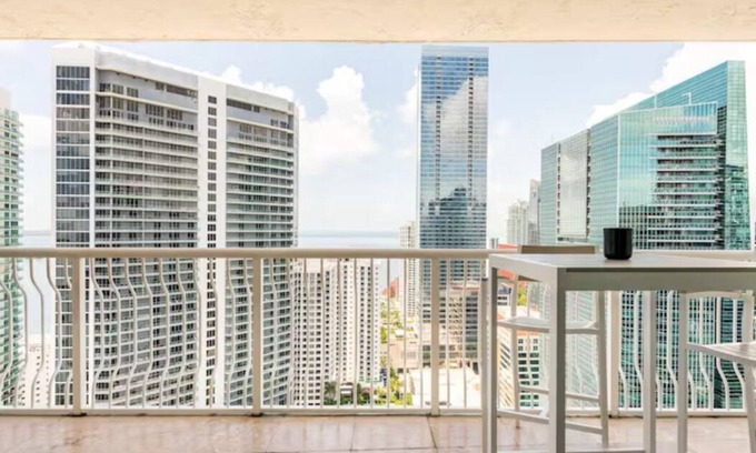 Brickell Apartment | Open High Rise Penthouse w/Lovely City & Bay View FREE PARKING
