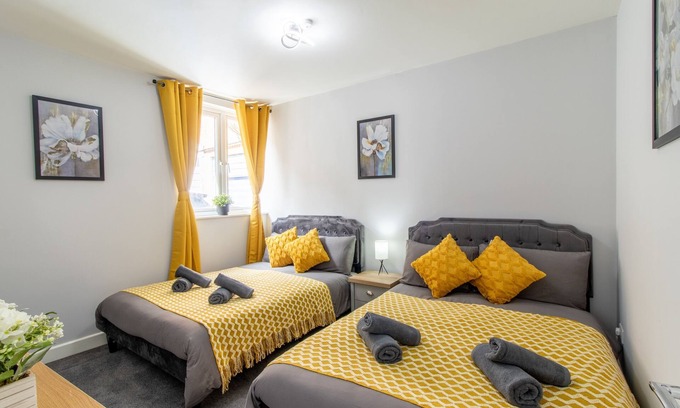 Portsmouth Apartment | Open Mind Property - Cosy Apartment with 3 Beds