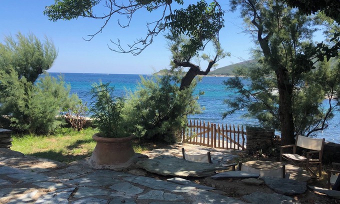 Barcaggio Villa | Open the gate, the sea is right there! Direct access to the sea.