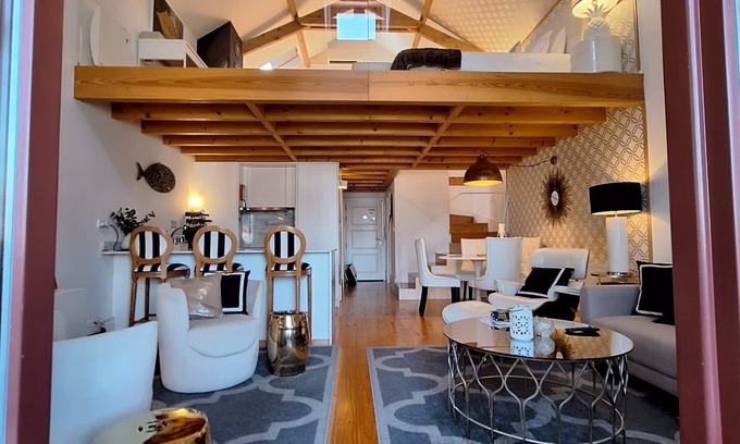 Centro / Baixa Apartment | Oporto Golden Apartment - your luxury choice in the Heart of Porto!Family Choice