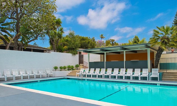 Upper East Hotel | Orange Tree Inn