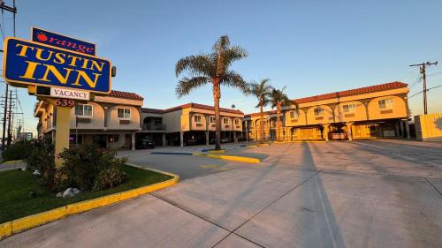 Orange Hotel | Orange Tustin Inn in Orange