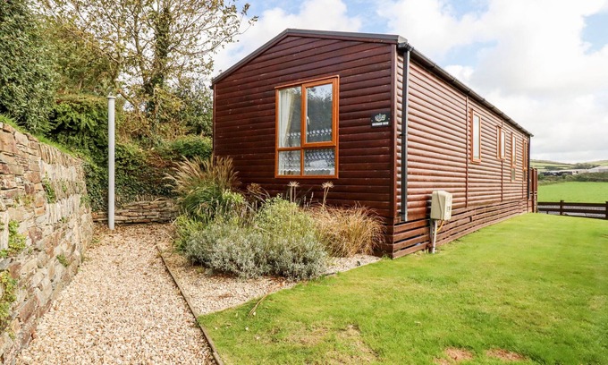 Tintagel Cottage | ORCHARD VIEW, pet friendly, character holiday cottage in Tintagel