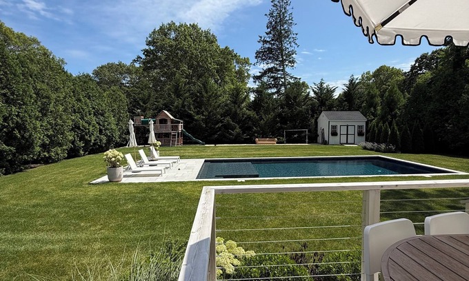 Hampton Bays House | Organic Modern Hamptons Getaway