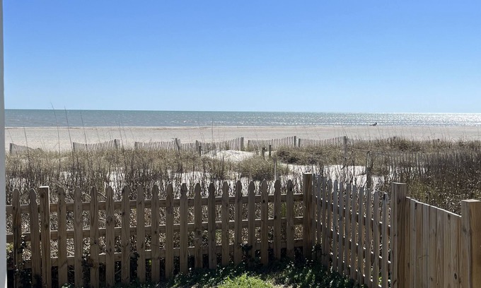 Holden Beach Cottage | Original Cottage Beachfront cottage