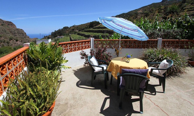 Agulo House | Original cottage with panoramic views