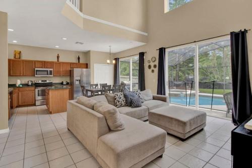 Lake Berkley House | Orlando Gem - Private Pool and Theater Room