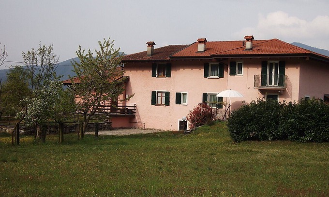 Orta San Giulio House | Orta holidays in the midst of nature. CIR no. 00311200012