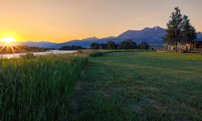 Pray House | Osprey Acres on the Yellowstone · Yellowstone River frontage home on 25 acres