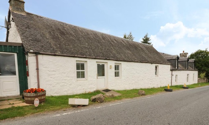Newtonmore House | Osprey Cottage